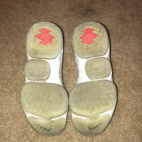 Nike Lebron 15 Graffiti - Picture 4 of 5